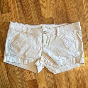 Hollister Women's Juniors Khaki Cream Shorts Cuffed size 1 EUC